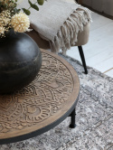 Metalowy stolik kawowy z rzeźbionym blatem Chic Antique A