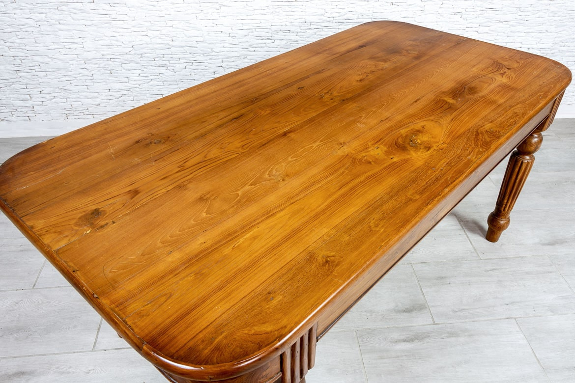 Drewniany klasyczny stół do jadalni z drewna tekowego