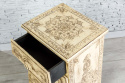 Beżowa szafka orientalna z szufladami