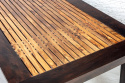 Drewniany stół jadalniany w stylu kolonialnym