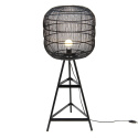 Czarna ażurwa lampa stojąca w stylu nowoczesnym