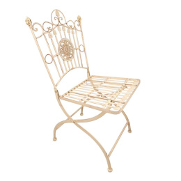 Kremowe krzesło ogrodowe z przetarciami w stylu prowansalskim