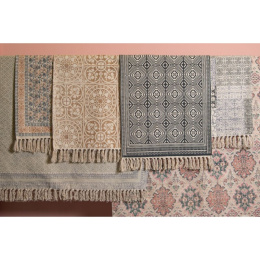 Szary dywan vintage z frędzlami 140x200