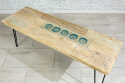 Drewniana ławka na metalowych nogach Indie